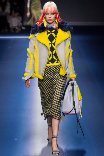 Look 31